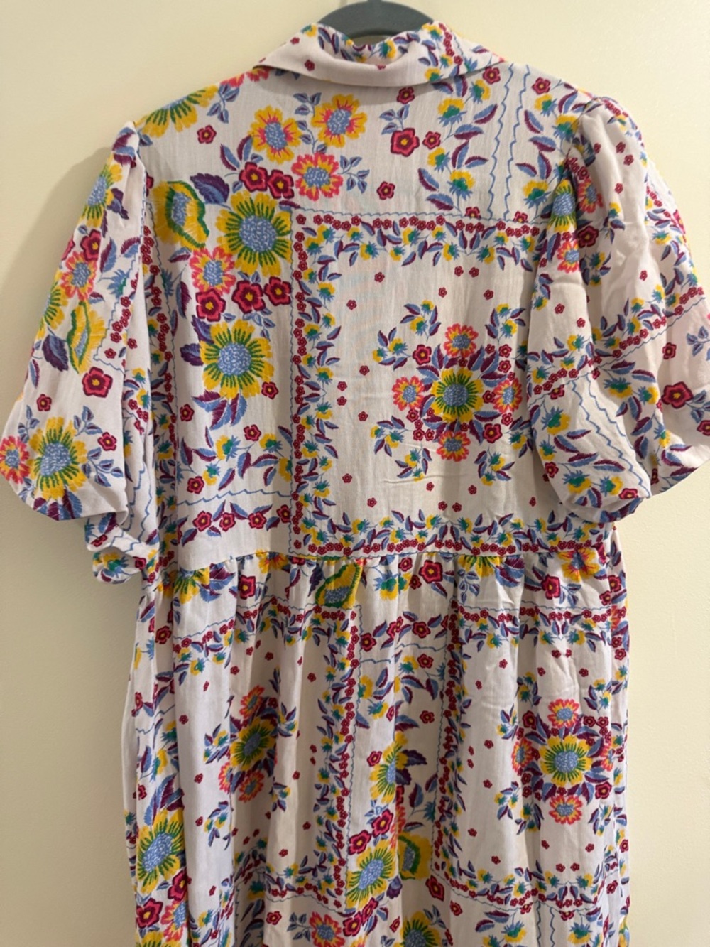 Easel White Floral Cotton Button-Front Dress with Yellow, Blue & Pink Flowers - Picture 3 of 4